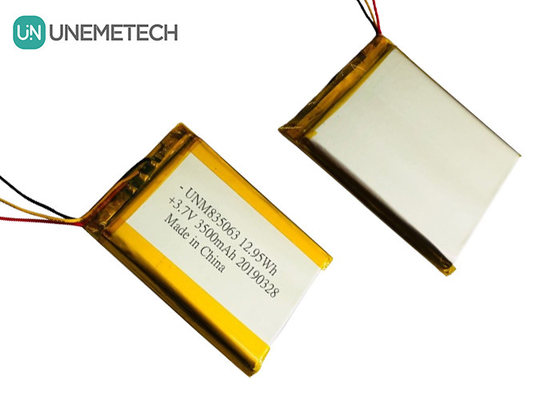 3.7V 3500mAh Batería de litio polímero personalizada grande 835063 para equipos de belleza médica
