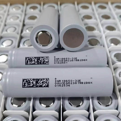 INR18650-32E 3200mAh 18650 Batería 10A 1000 Ciclos 3.7V Batería cilíndrica de iones de litio 18650